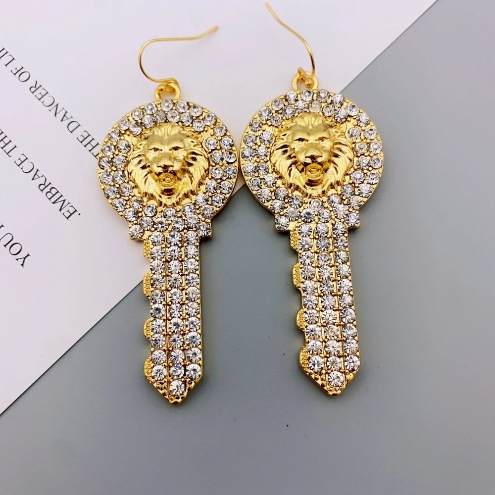 Luxury Lion Head Earrings with Crystal Rhinestones